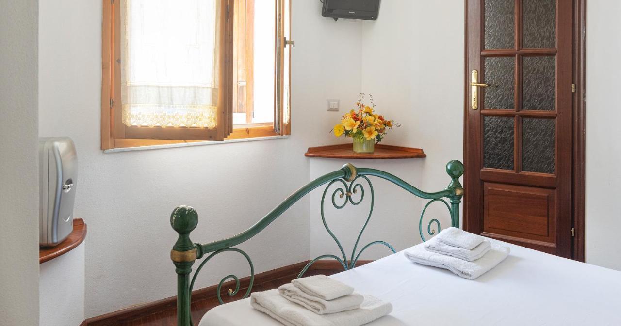Welcomely - Bed And Dream Hotel Alghero Buitenkant foto